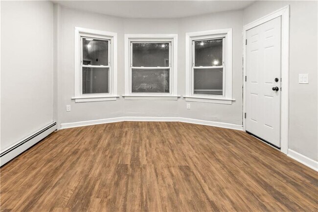 Foto del edificio - 538 Power Rd