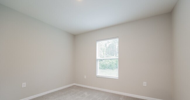 Foto del edificio - 16301 Sherwood Dr