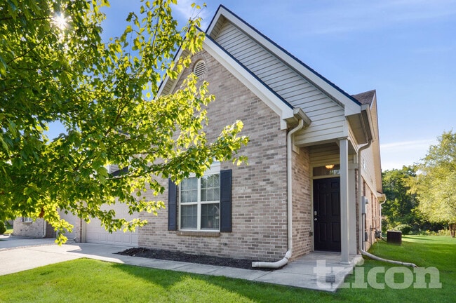 Building Photo - 5513 Lipizzan Ln