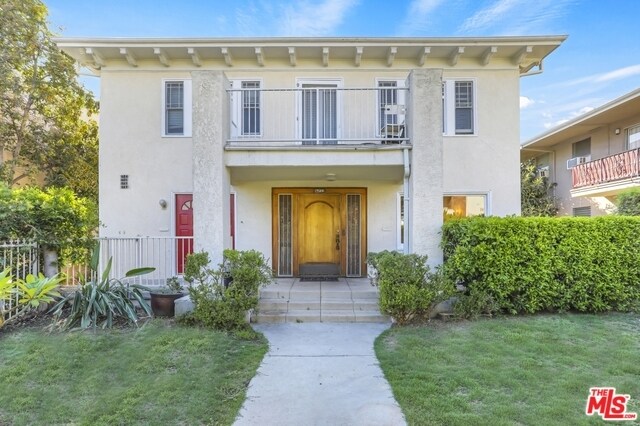 Foto principal - 1747 N Kenmore Ave