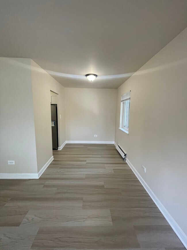Foto del edificio - 6633 N Sheridan Rd