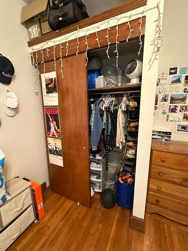 Foto del edificio - 52 Babcock St