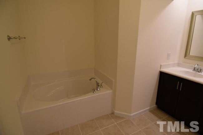 Photo - 505 Durants Neck Ln Townhome