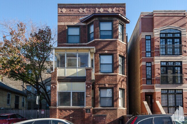 Building Photo - 3253 N Kenmore Ave