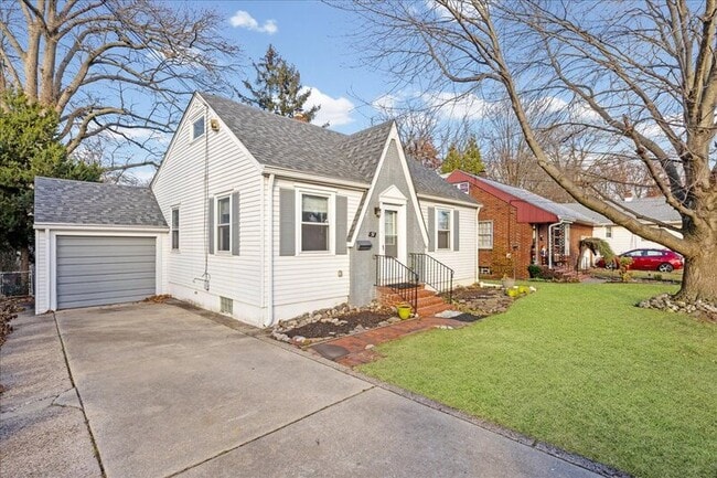 Photo - 51 George St House