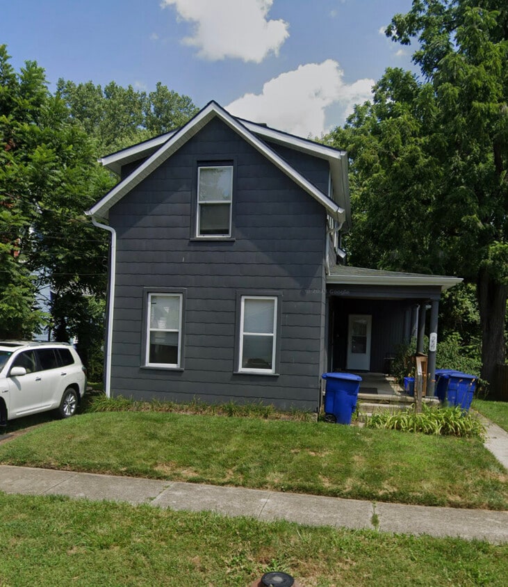 Building Photo - 24 Blymer St