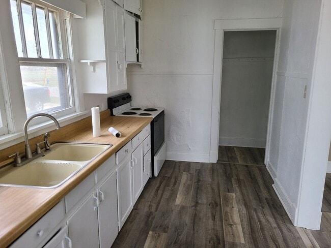 Building Photo - COMING SOON!