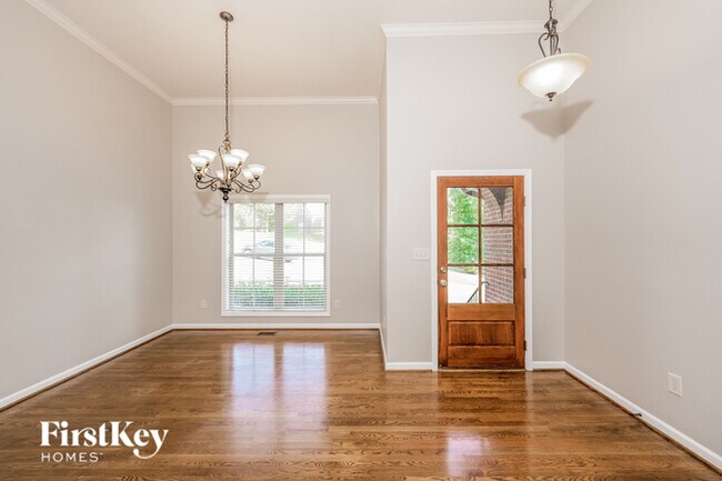 Foto del edificio - 1260 Summit Ridge Way