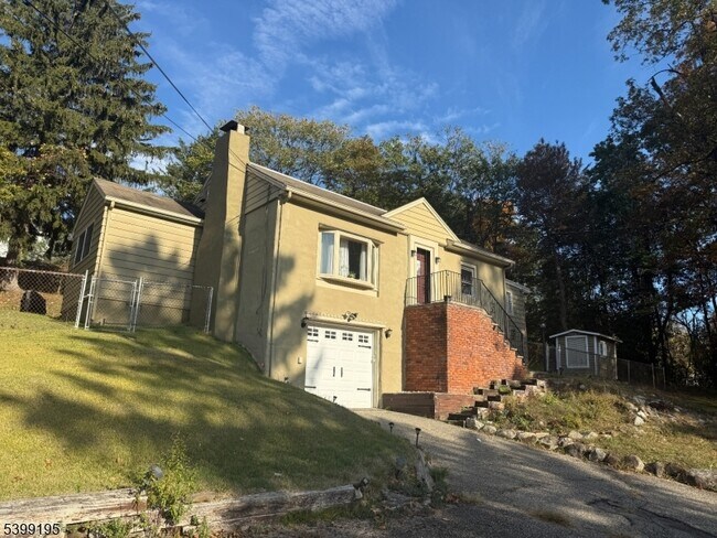 Foto del edificio - 980 Black Oak Ridge Rd