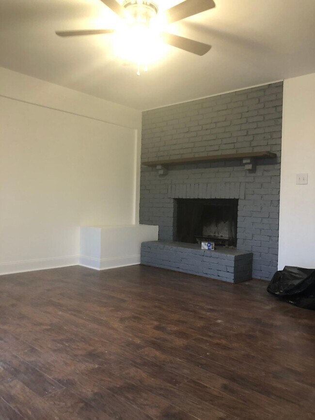 Building Photo - 28 Syril Dr