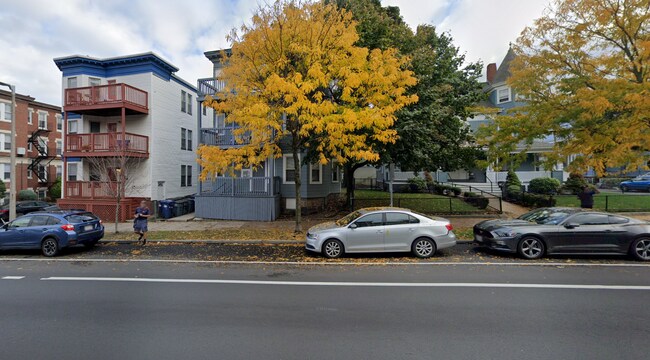 Building Photo - 530 Cambridge St