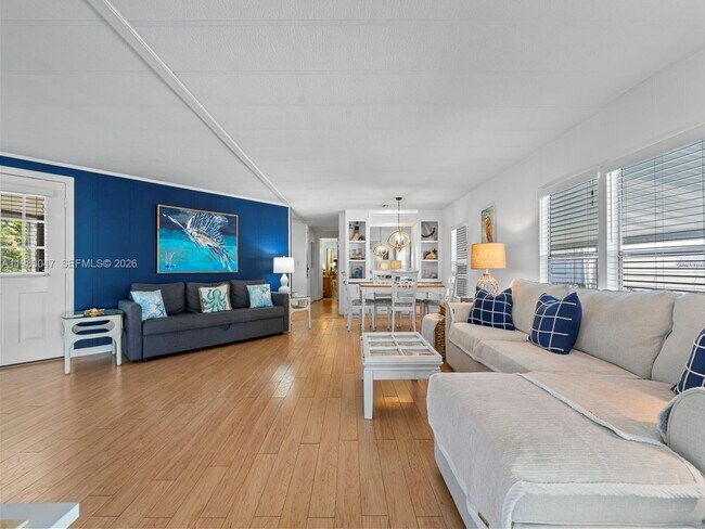 Building Photo - 806 S Jade Dr