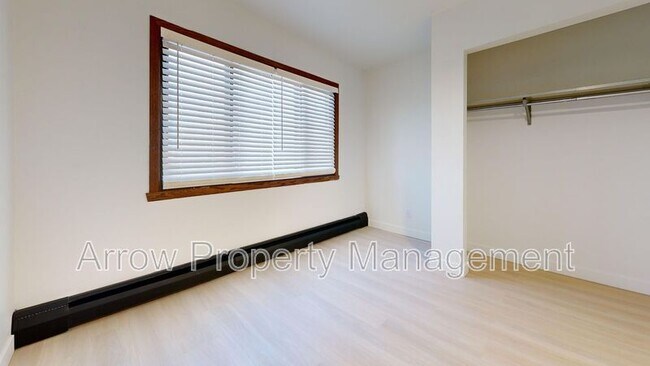 Foto del edificio - 215 E Arbor Ave