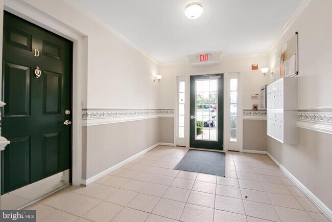 Foto del edificio - 502 Bradley Ct