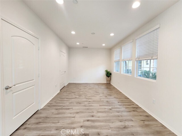 Foto del edificio - 1220 W La Habra Blvd