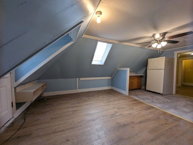 Building Photo - 39 Perry Ave