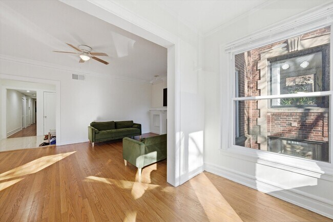 Foto del edificio - 5210 S Ingleside Ave