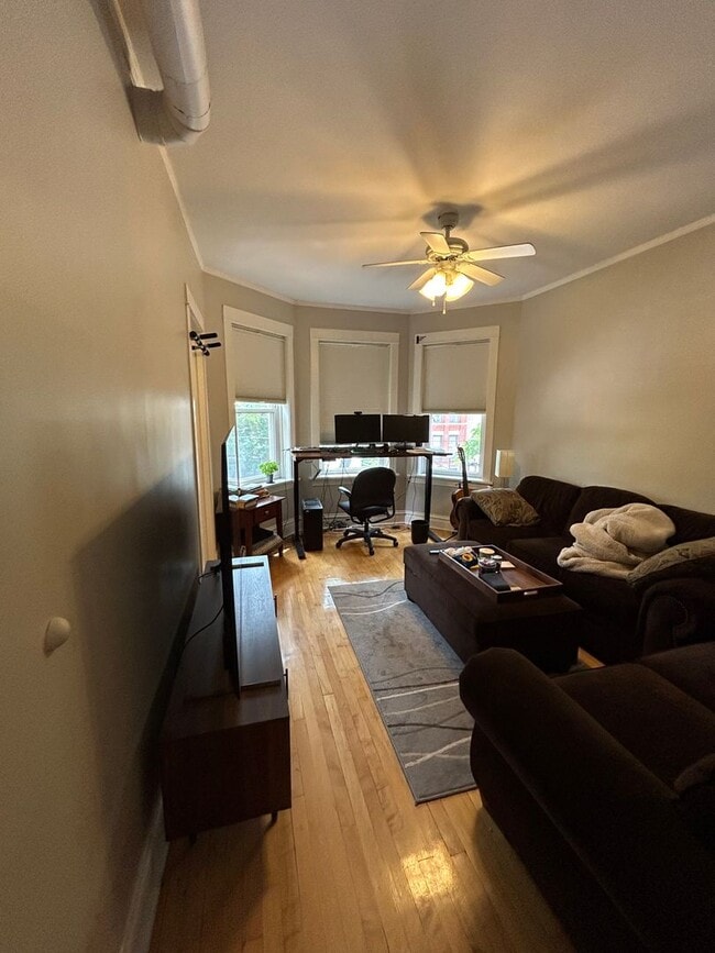 Photo - 1410 W Ohio St Apartment