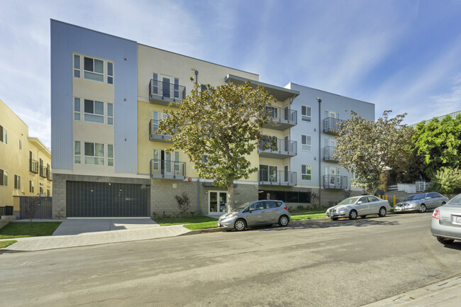 Foto del edificio - 6925 Knowlton Pl