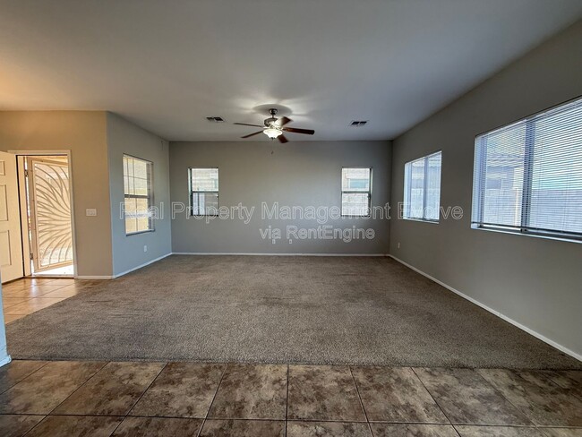 Foto del edificio - 35828 N Zachary Rd