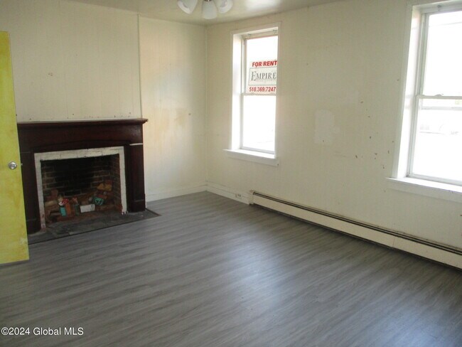 Building Photo - 20 Cataract St