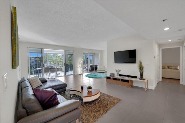 Foto del edificio - 4108 W Palm Aire Dr