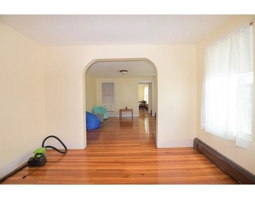 Foto del edificio - 373 Salem St