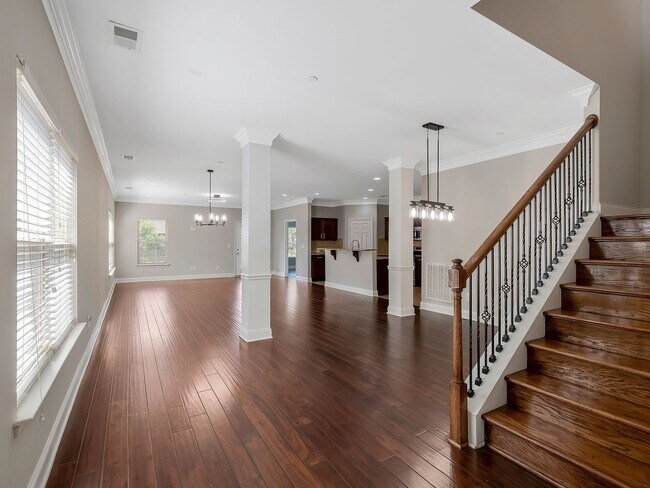 Building Photo - 4 Bedroom Single Family Home in Franklin