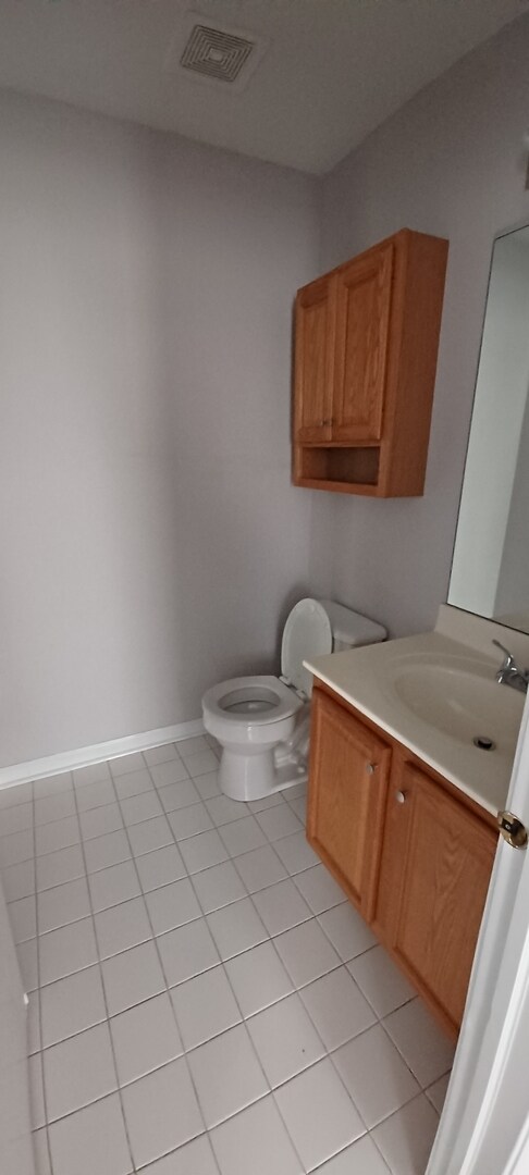 Building Photo - 2411 Dickens Dr