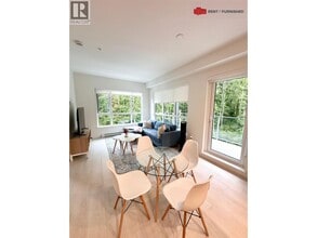 Building Photo - 3594 Malsum Dr
