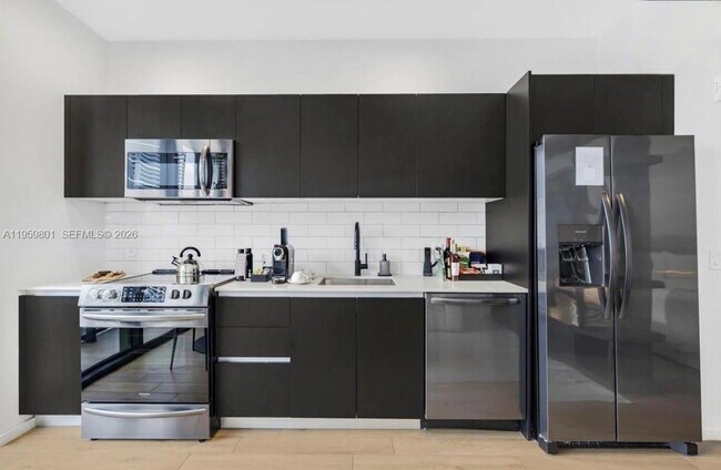 Foto del edificio - 398 NE 5th St