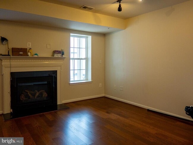 Building Photo - 3223 Careysbrook Ct