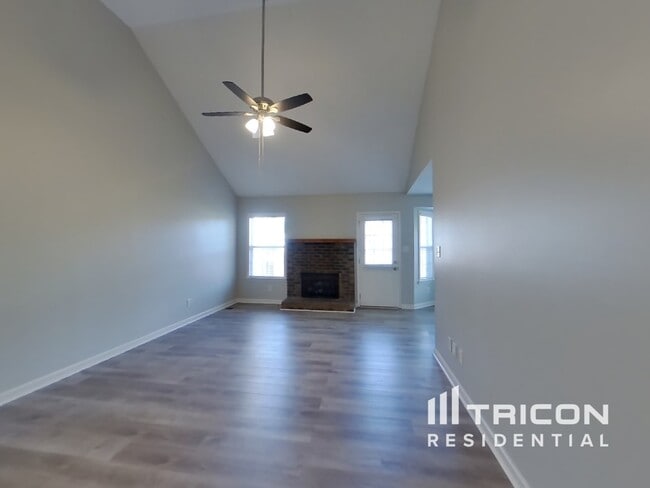 Building Photo - 276 Harold Dr