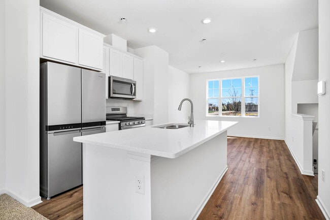 Foto del edificio - 2020 Yellowstone Blvd