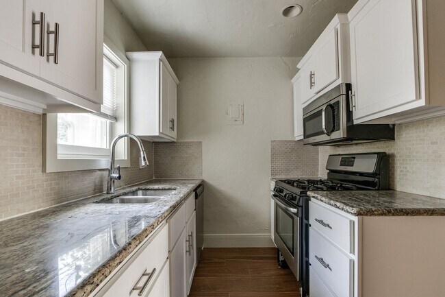 Foto del edificio - Charming Updated 1-Bedroom Home in Great L...