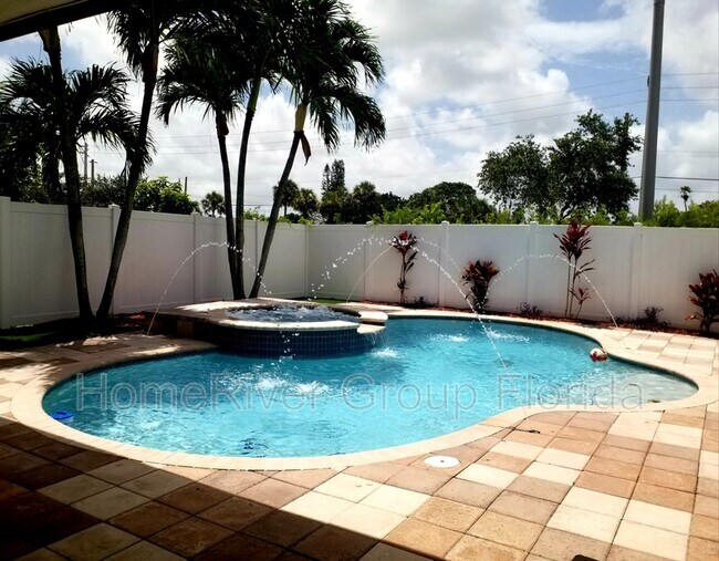 Foto del edificio - 5454 NW 56th Ct