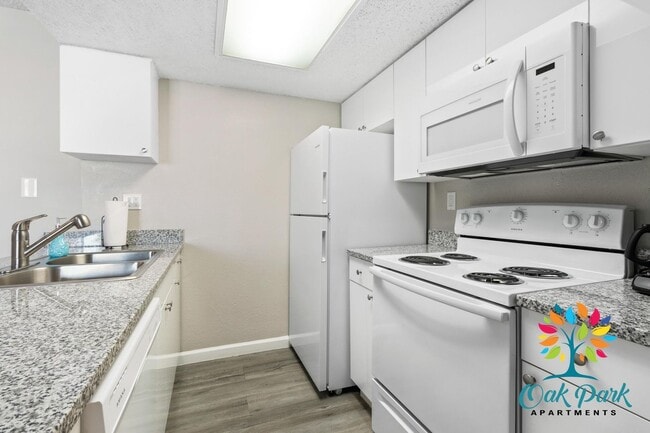 Interior Photo - Oak Park Apartments