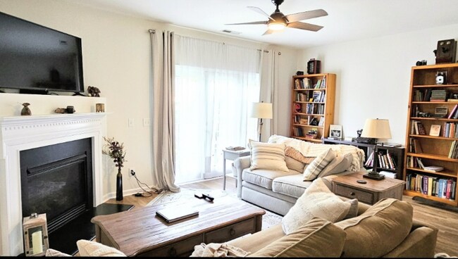 Foto del edificio - 1 Wyntercrest Ln