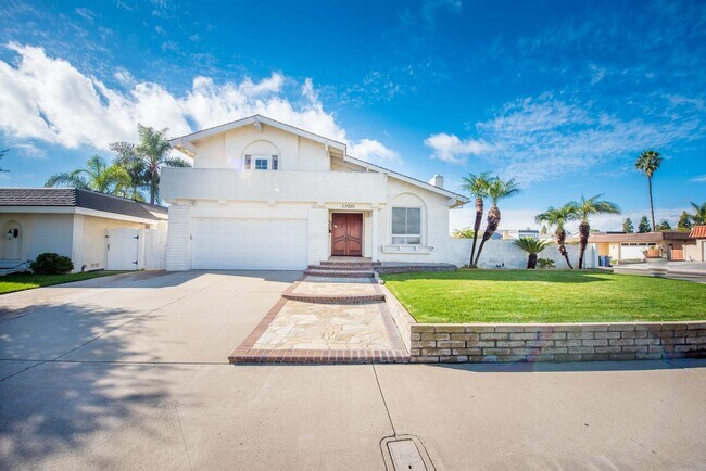 Foto del edificio - Now Available for Lease Beautiful 4 Bedroom Home with Basement