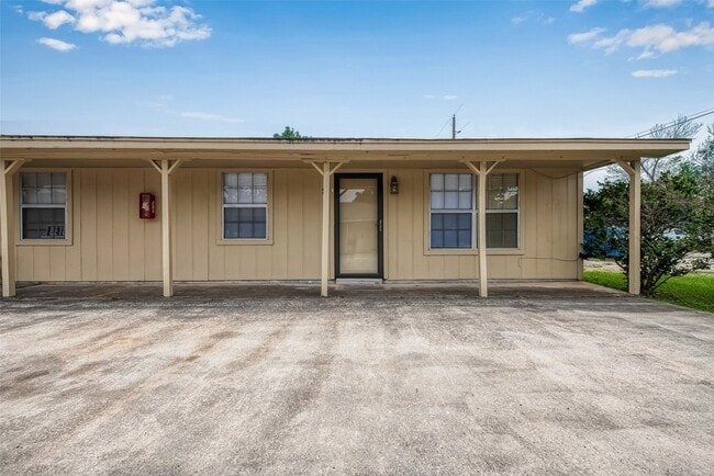 Photo - 8430 Round Rock Dr Apartment