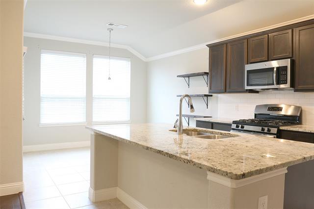 Foto del edificio - 1108 Kingston Ct