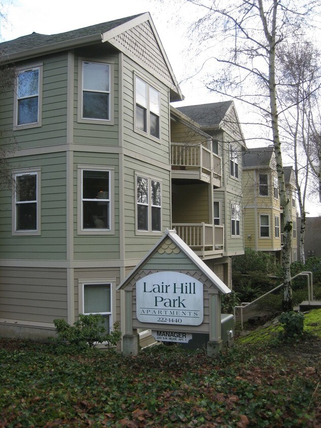 Primary Photo - 245 SW Hooker St