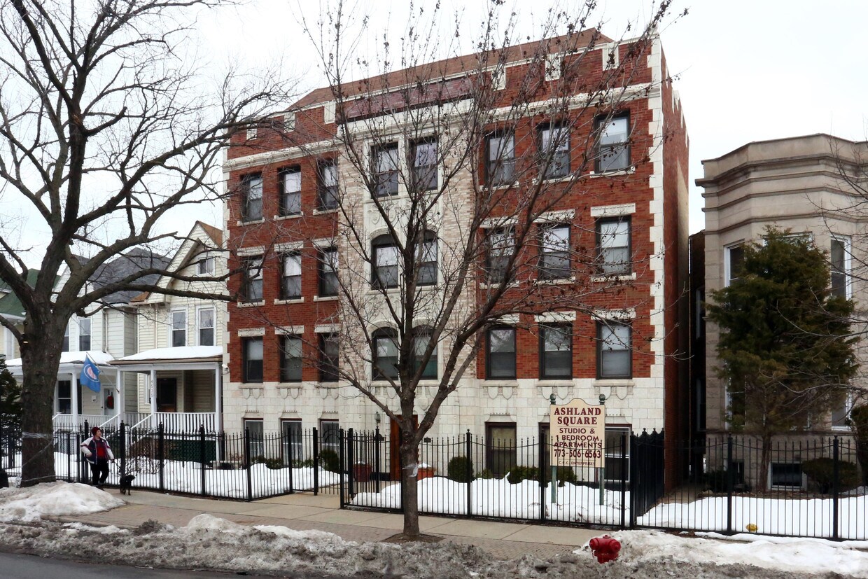 Primary Photo - 4531 N Ashland Ave