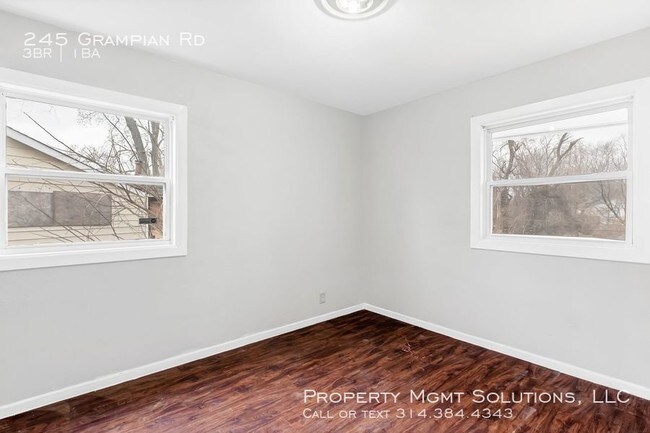 Building Photo - 245 Grampian Rd