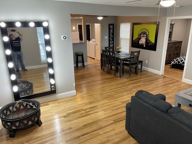 Foto del edificio - 3222 Inwood Rd