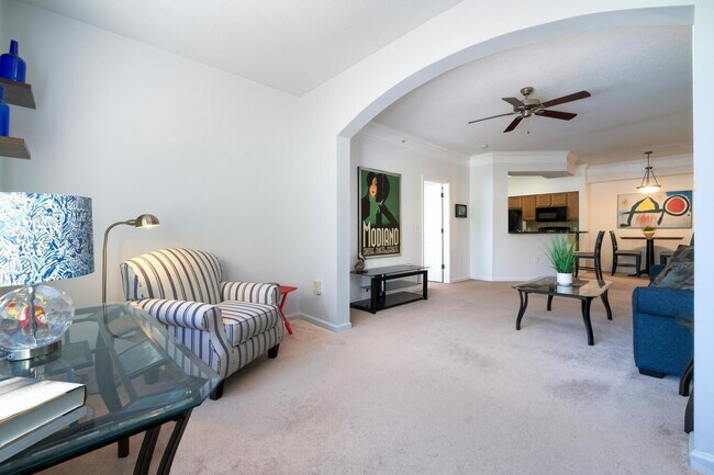 Building Photo - 5205 Myrtlewood Cir E
