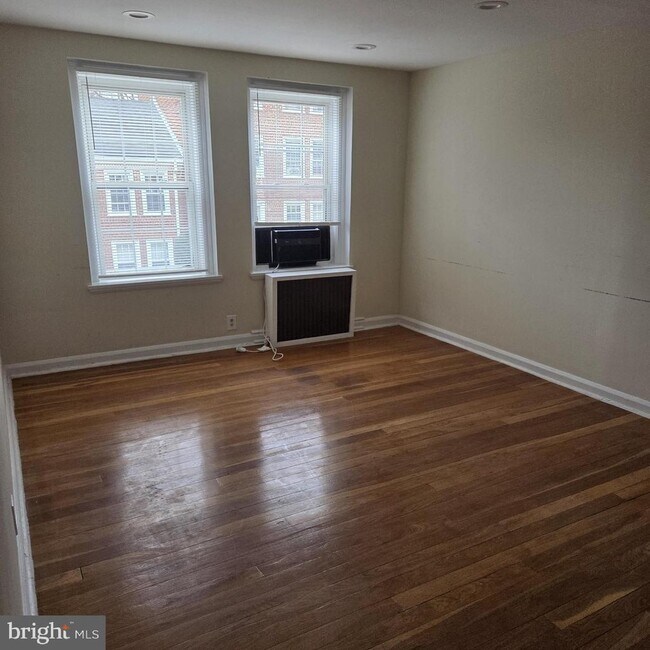 Foto del edificio - 2824 31st St SE