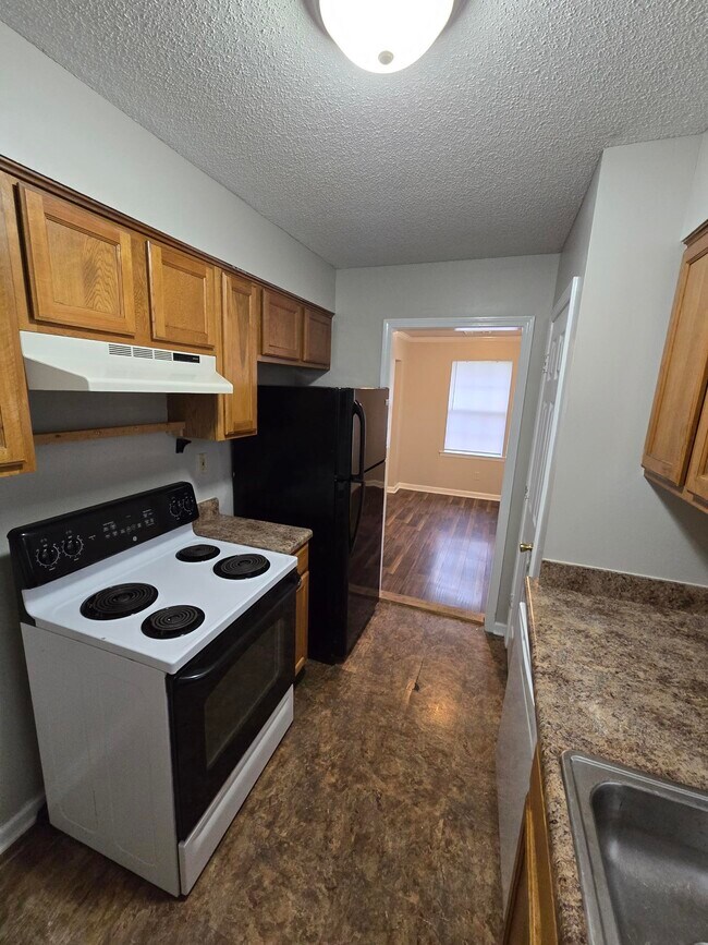 Foto del edificio - 4355 Bayliss Ave