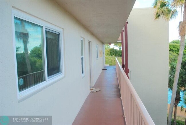 Foto del edificio - 2104 S Cypress Bend Dr