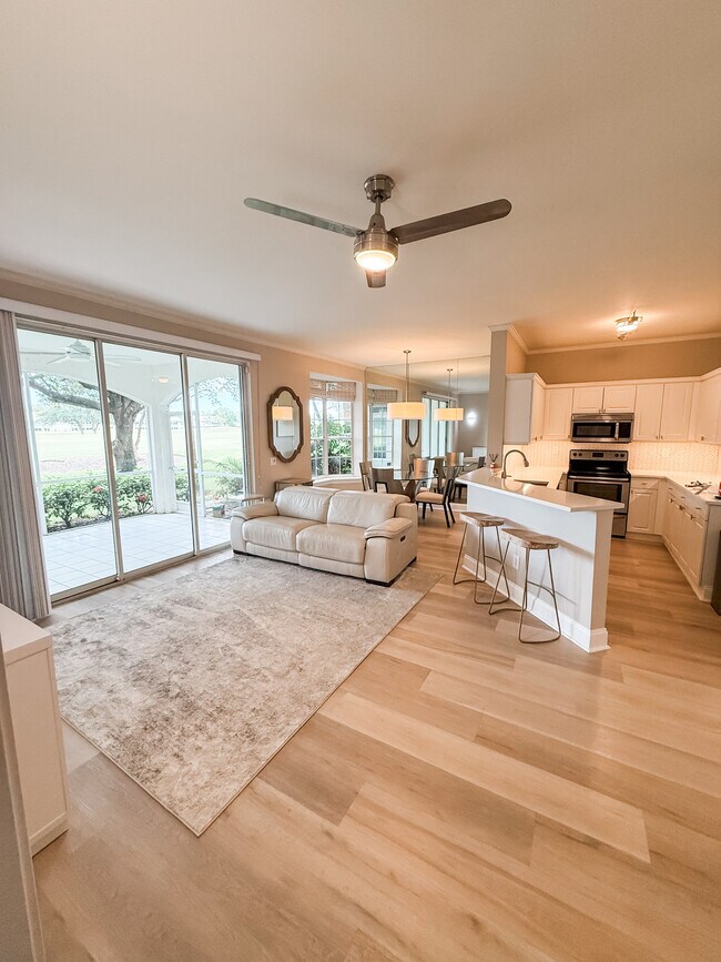 Foto del edificio - 89 Silver Oaks Cir